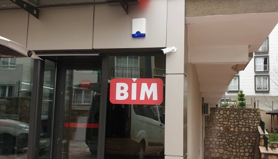 Bim Ağaçlı Mağazası Kamera Ve Alarm Sistemi Kurulumu